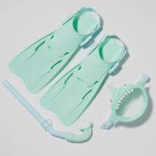 Load image into Gallery viewer, KIDS SNORKEL SET - SMALL - SHARK