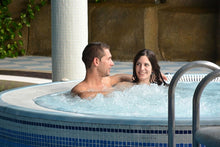 Load image into Gallery viewer, PharmaSpa Hemp Spa and Bath Liquids – PEPPERMINT TWIST