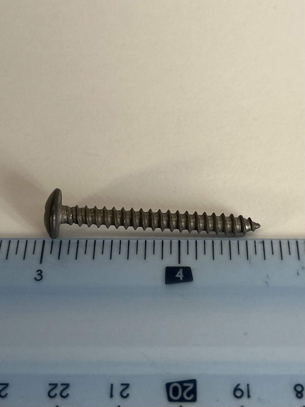 15138 Dynasty skirt screws, gray