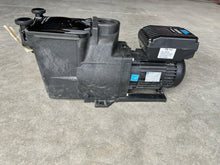 Load image into Gallery viewer, Pool Super Pump 1.5HP
